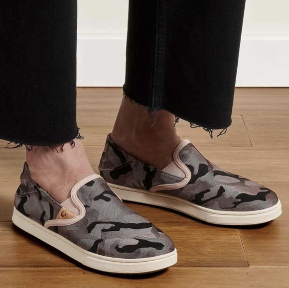 OluKai Pehua Pa'i Slip On Sneaker Pink Camo Women's 7.5 - Picture 1 of 13